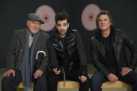 Kenneth Welsh, Jay Baruchel, Kurt Russell - The Art of the Steal - Photos