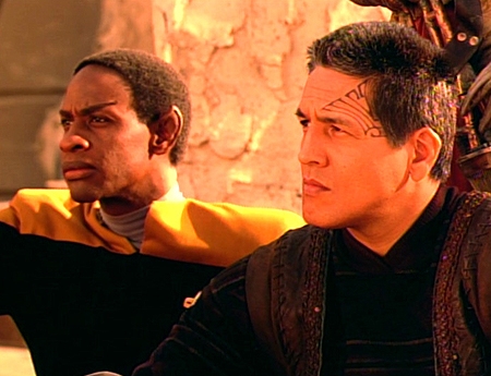 Tim Russ, Robert Beltran - Star Trek: Voyager - Utazás a galaxis túlsó végére - Filmfotók