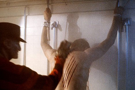 Robert Englund - Koszmar z ulicy Wiązów 2: Zemsta Freddy'ego - Z filmu