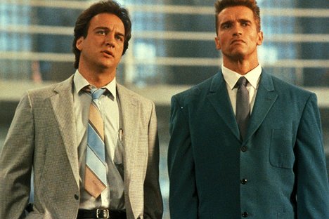 Jim Belushi, Arnold Schwarzenegger - Rudé horko - Z filmu