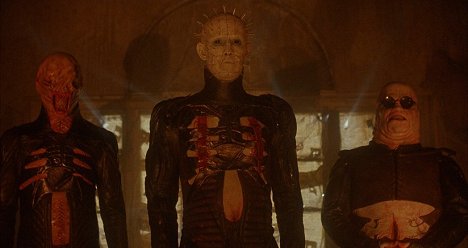 Doug Bradley - Hellraiser: Wysłannik piekieł - Z filmu