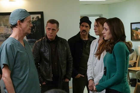 Dylan Baker, Jason Beghe, Elias Koteas, Amanda Righetti - Chicago P.D. - 8:30 PM - Photos