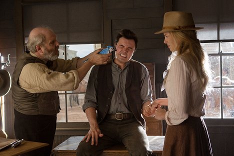 Jay Patterson, Seth MacFarlane, Charlize Theron - A Million Ways to Die in the West - Photos