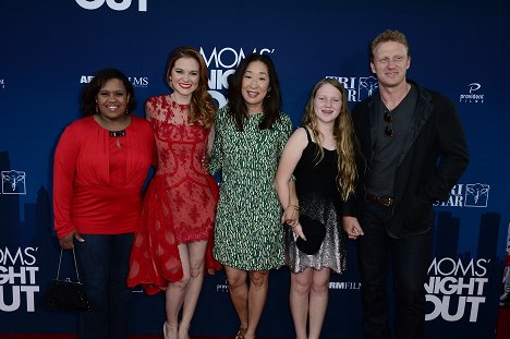 Sarah Drew, Sandra Oh - Moms' Night Out - Events