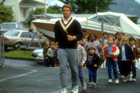 Arnold Schwarzenegger, Miko Hughes - Un flic à la maternelle - Film