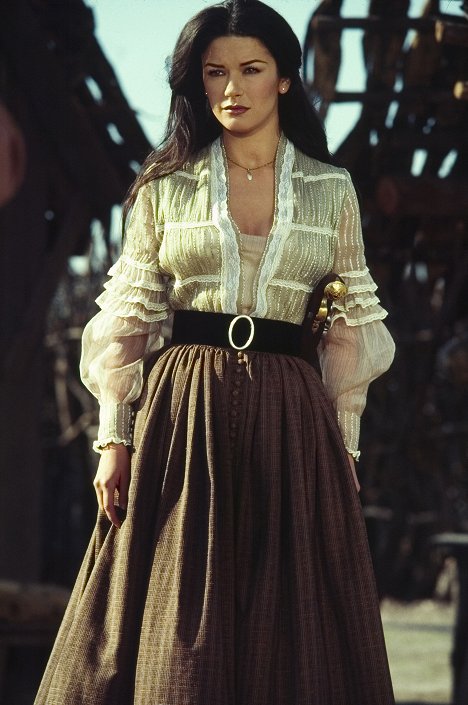 Catherine Zeta-Jones - Maska Zorro - Z filmu