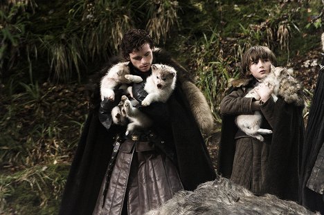 Richard Madden, Isaac Hempstead-Wright - Game Of Thrones - Der Winter naht - Filmfotos