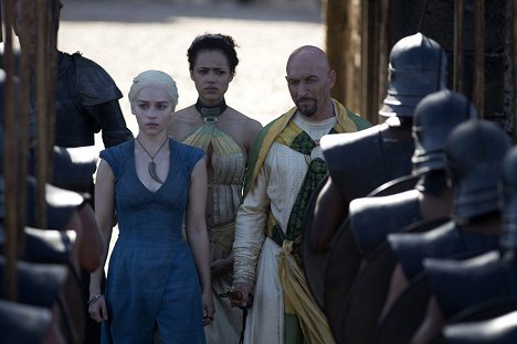 Emilia Clarke, Nathalie Emmanuel, Dan Hildebrand - Game of Thrones - Valar Dohaeris - Kuvat elokuvasta