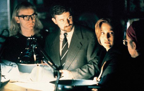 Dean Haglund, Bruce Harwood, Gillian Anderson - The X-Files - Zone 51, partie 2 - Film