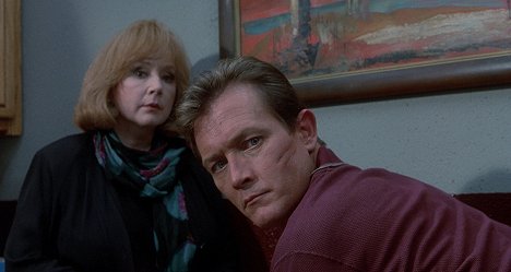 Piper Laurie, Robert Patrick - The Faculty - Film