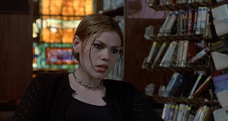 Clea DuVall - The Faculty - Filmfotos