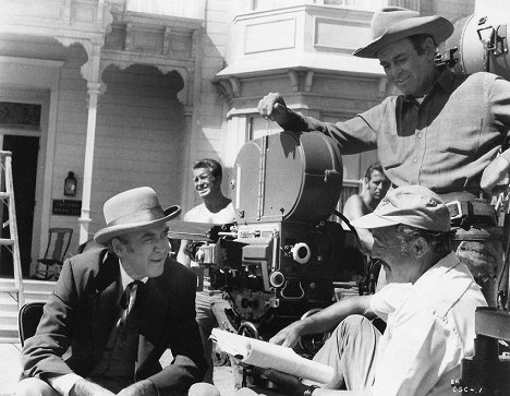 James Stewart, Gene Kelly, Henry Fonda - El club social de Cheyenne - Del rodaje