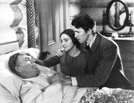 Walter Huston, Beulah Bondi, James Stewart - Of Human Hearts - De la película