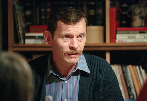 Jiří Schmitzer - Profesor - De la película