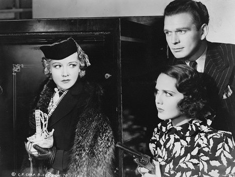 Betty Compson, Mary Brian, Russell Hardie - Killer at Large - Do filme