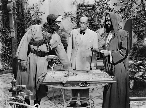 Dennis Morgan, Victor Francen - The Desert Song - Filmfotos