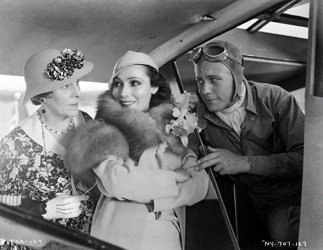 Blanche Friderici, Dolores del Rio, Gene Raymond - Volando hacia Río de Janeiro - De la película