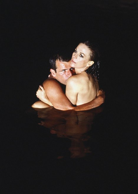 William Devane, Natalie Wood - From Here to Eternity - Photos