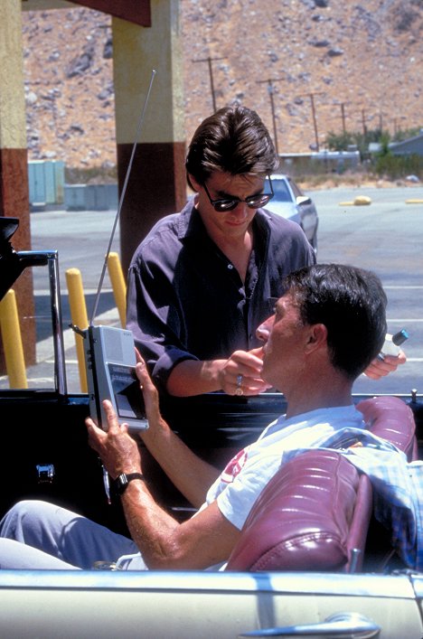 Tom Cruise, Dustin Hoffman - Rain Man - Photos