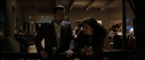 Robert De Niro, Amy Brenneman - Heat - Photos