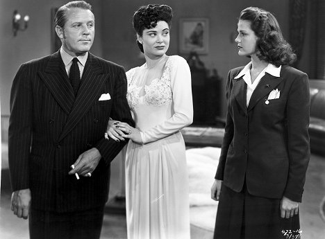 Dick Purcell, Jacqueline Dalya, Helen Parrish - Mystery of the 13th Guest - Photos