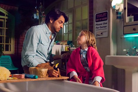 Eugenio Derbez, Loreto Peralta - Instructions Not Included - Photos