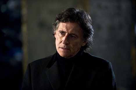 Gabriel Byrne - All Things to All Men - Photos