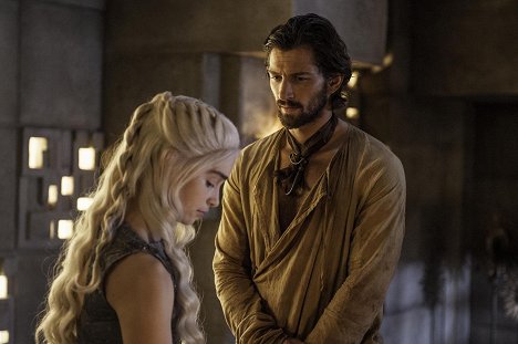 Emilia Clarke, Michiel Huisman - Game of Thrones - Mockingbird - Photos