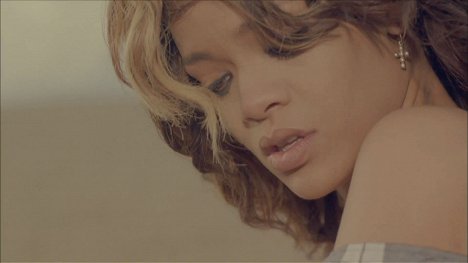 Rihanna - Rihanna feat. Calvin Harris - We Found Love - Do filme
