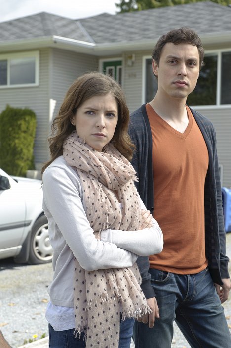 Anna Kendrick, John Francis Daley