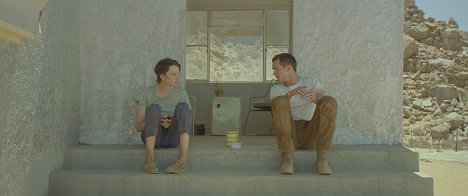Kodi Smit-McPhee, Nicholas Hoult - Young Ones - Z filmu