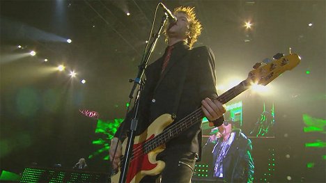Tommy Stinson - Guns N' Roses Live in London 2012 - Van film
