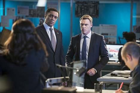 Harry Lennix, Diego Klattenhoff - Czarna lista - Frederick Barnes (nr 47) - Z filmu