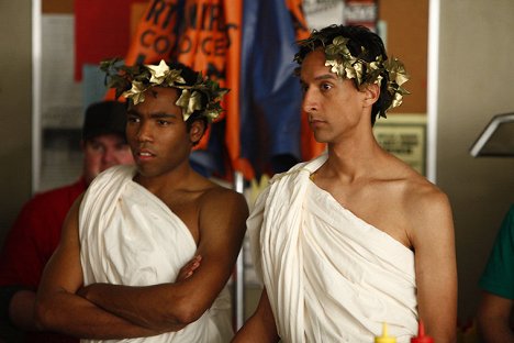 Donald Glover, Danny Pudi - Community - Applied Anthropology and Culinary Arts - Photos
