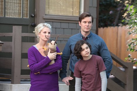 Monica Potter, Peter Krause, Max Burkholder - Famílie - Amazing Andy and His Wonderful World of Bugs - Z filmu