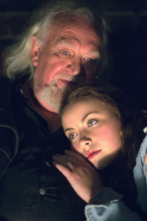 Joss Ackland, Charlotte Church - I'll Be There - Filmfotos