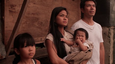 Erin Panlilio, Althea Vega, Jake Macapagal - Metro Manila - De la película
