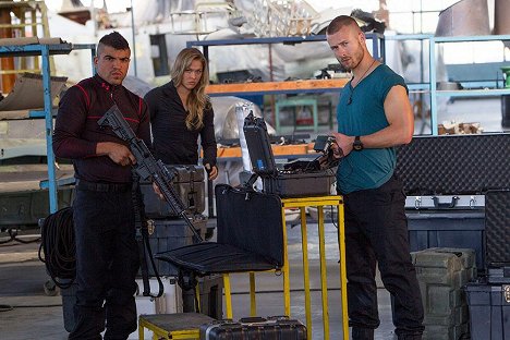 Victor Ortiz, Ronda Rousey, Glen Powell - The Expendables 3 - Photos