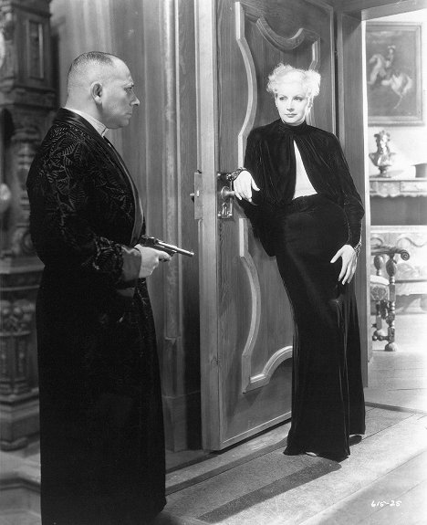 Erich von Stroheim, Greta Garbo