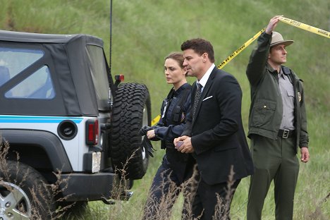 Emily Deschanel, David Boreanaz - Kosti - Tajomstvo v obkľúčení - Z filmu