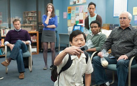 Alison Brie, Ken Jeong, Danny Pudi, Donald Glover, Chevy Chase - Community - Asian Population Studies - Photos