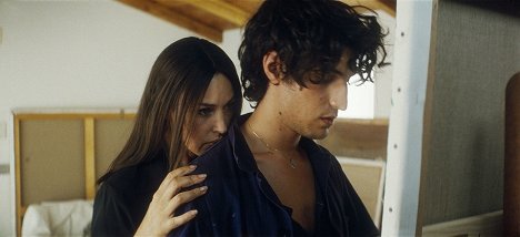 Monica Bellucci, Louis Garrel - Un été brûlant - Do filme