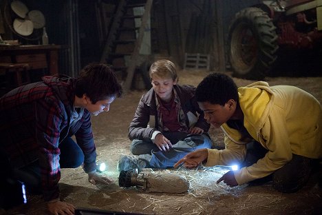 Teo Halm, Reese Hartwig, Astro - Earth to Echo - Ein Abenteuer so groß wie das Universum - Filmfotos