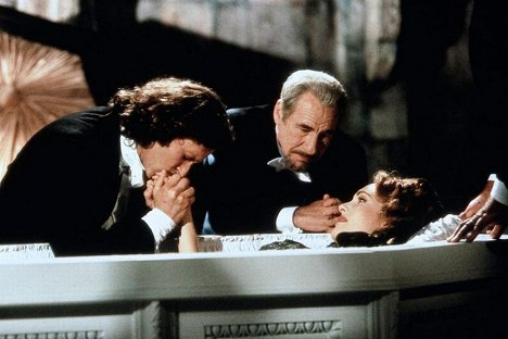Steven Weber, Mel Brooks, Amy Yasbeck - Dracula: Dead and Loving It - Van film