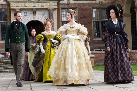 Mark Strong, Miranda Richardson, Emily Blunt, Jeanette Hain - La reina Victoria - De la película
