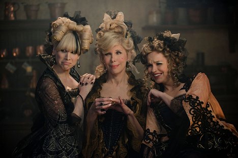 Lucy Punch, Christine Baranski, Tammy Blanchard - Into the Woods - Photos