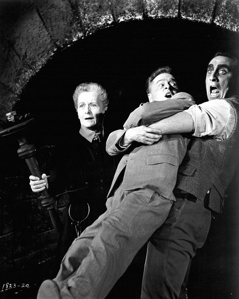 Mickey Rooney, Timothy Carey - Francis in the Haunted House - Photos