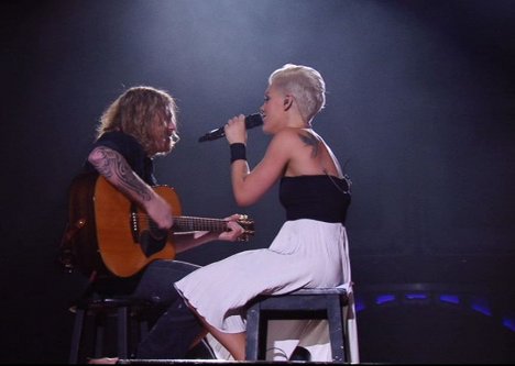 P!nk - Pink: The Truth About Love Tour - Live from Melbourne - Van film