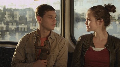 Mark Filatov, Emilia Schüle - Nemez - De la película