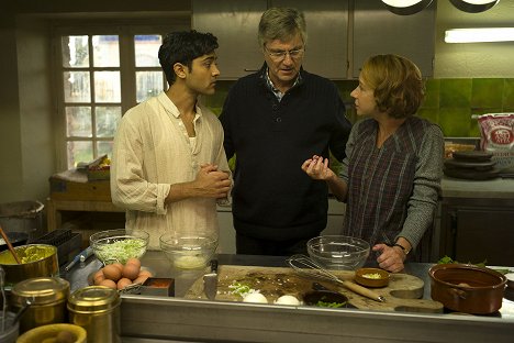 Manish Dayal, Lasse Hallström, Helen Mirren